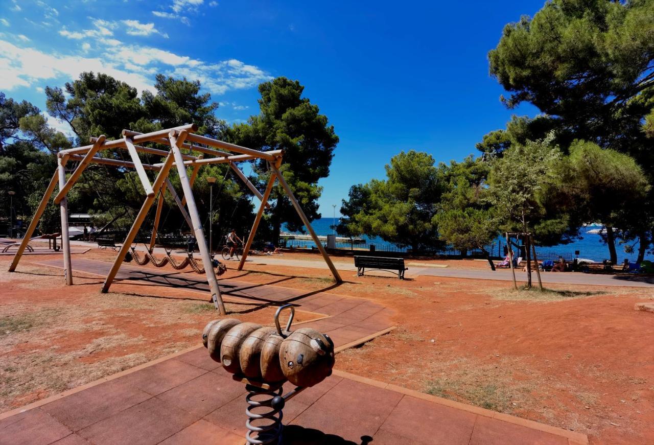 Stay In The Very Heart Of Porec - 50M To The Beach エクステリア 写真