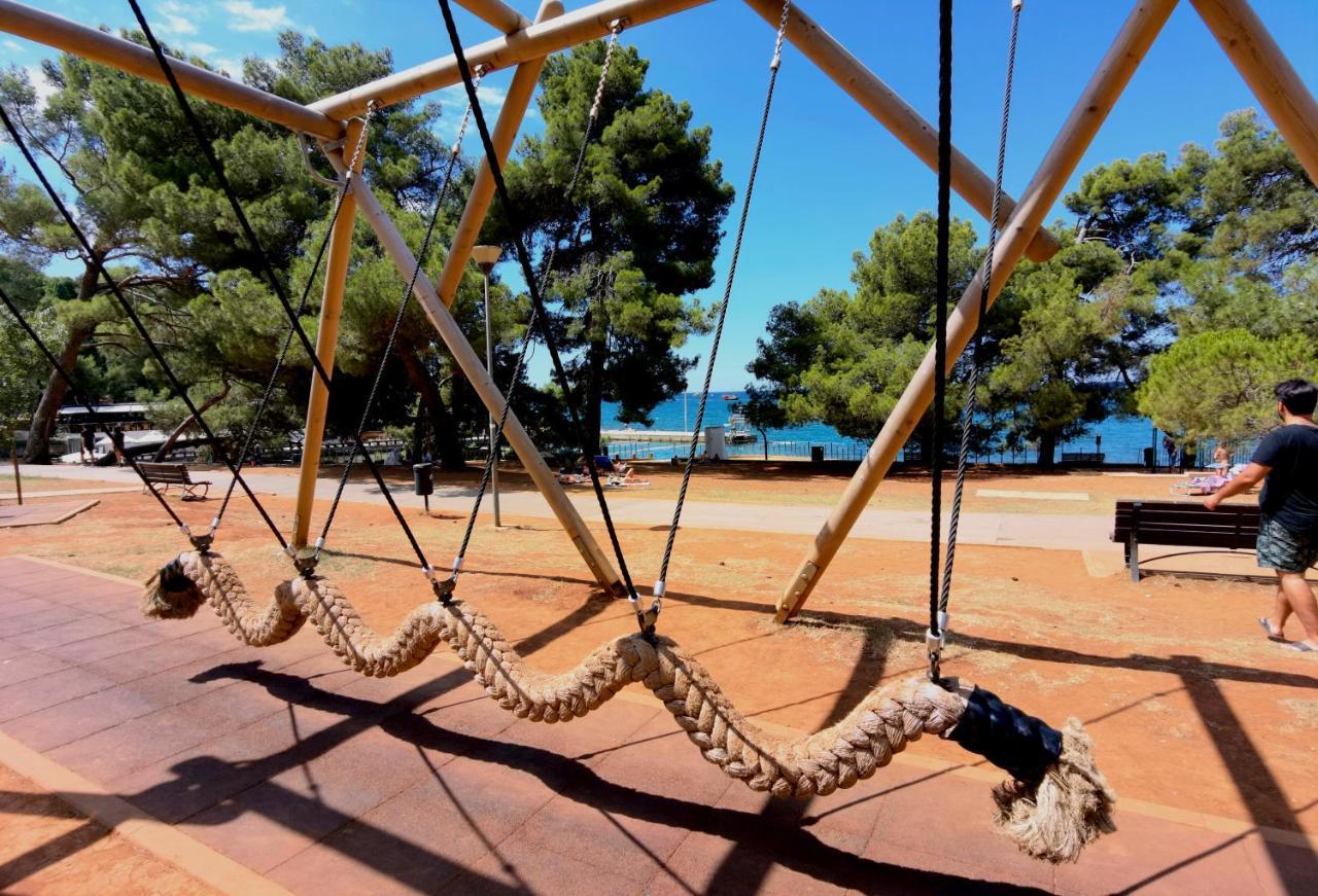 Stay In The Very Heart Of Porec - 50M To The Beach エクステリア 写真