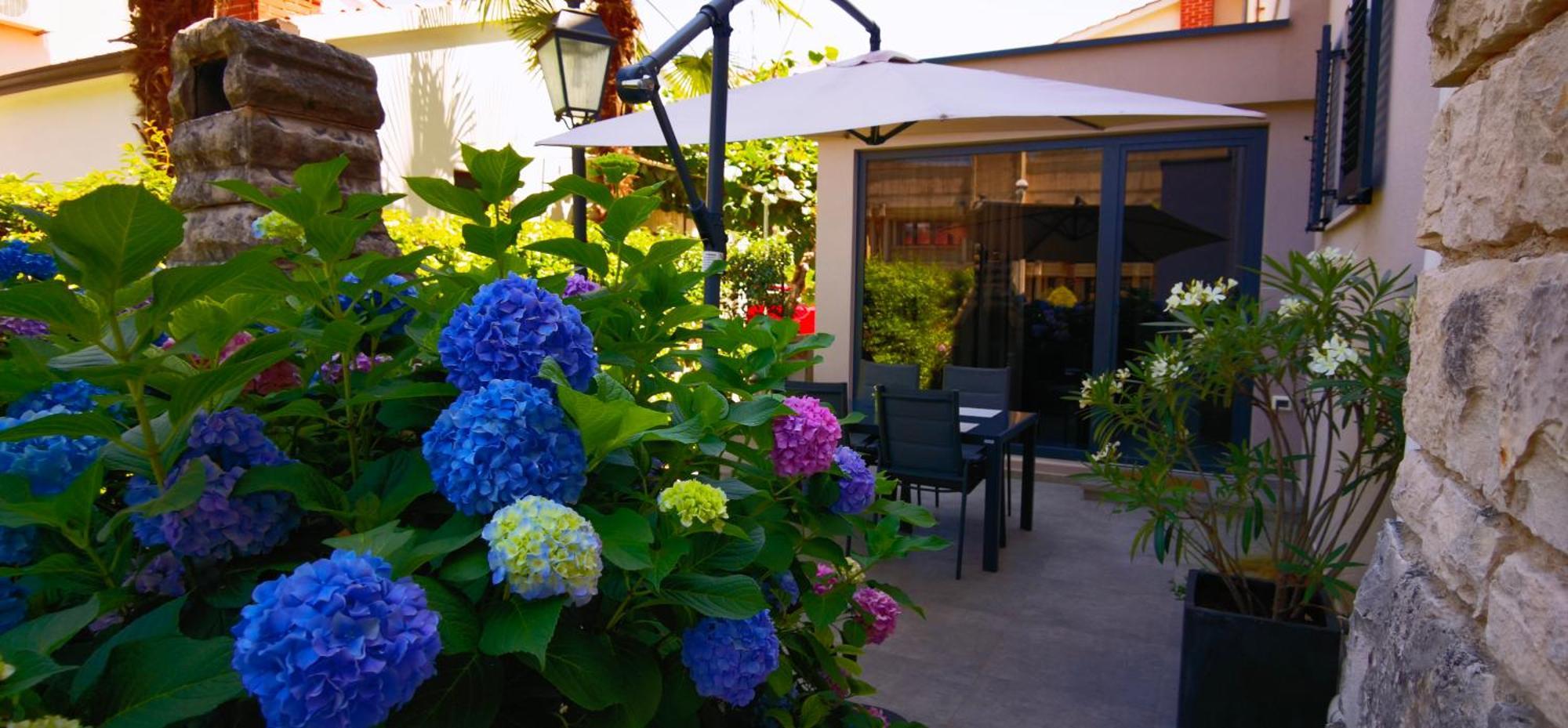 Stay In The Very Heart Of Porec - 50M To The Beach エクステリア 写真
