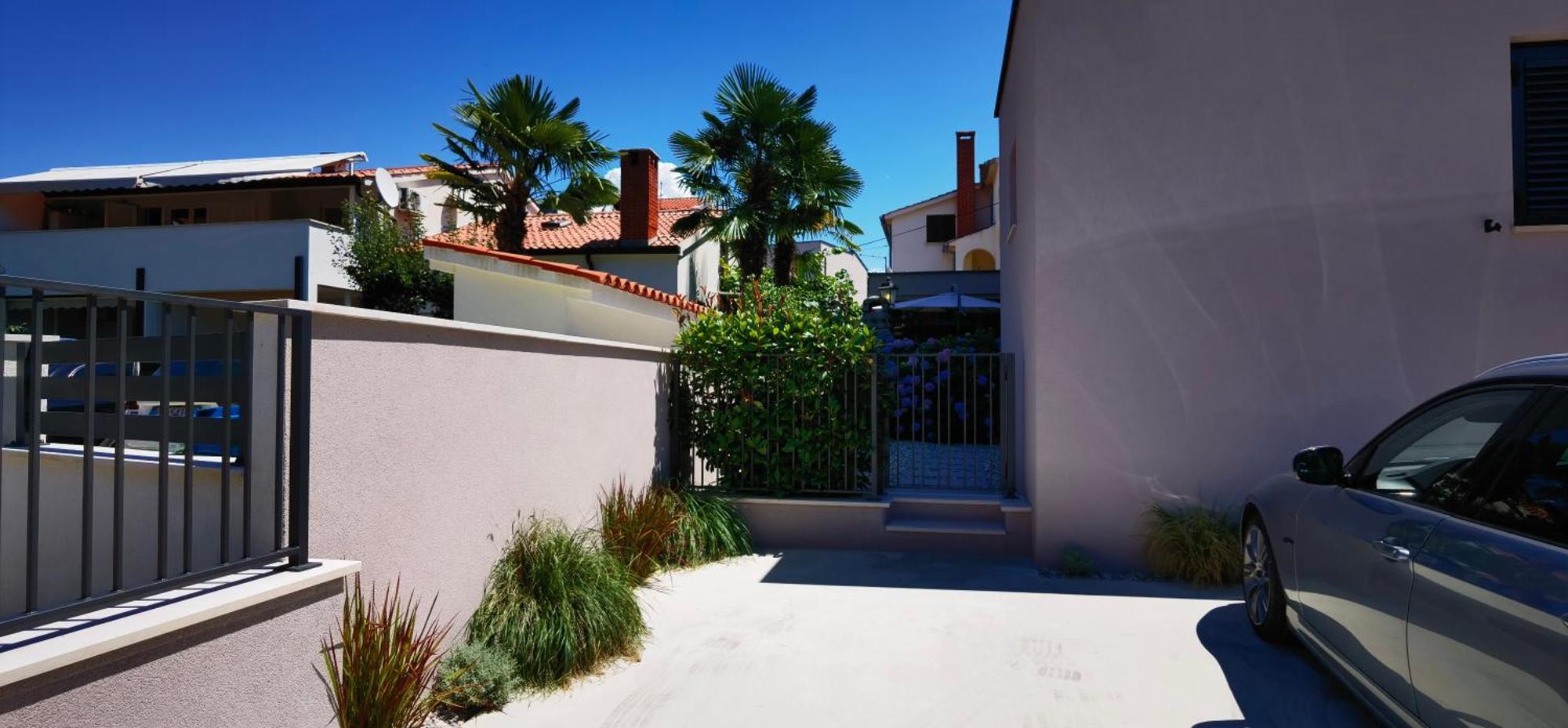 Stay In The Very Heart Of Porec - 50M To The Beach エクステリア 写真